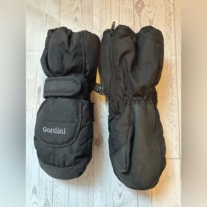 Gordini Black Kids Mittens